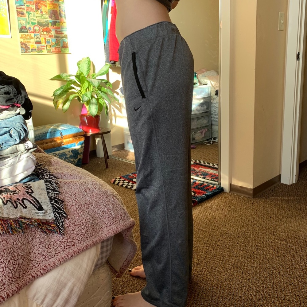 Thermafit Nike Sweatpants🤍